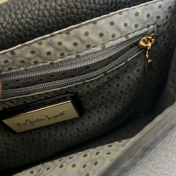 Moda Luxe’s - Emory Crossbody Black - Picture 15 of 16